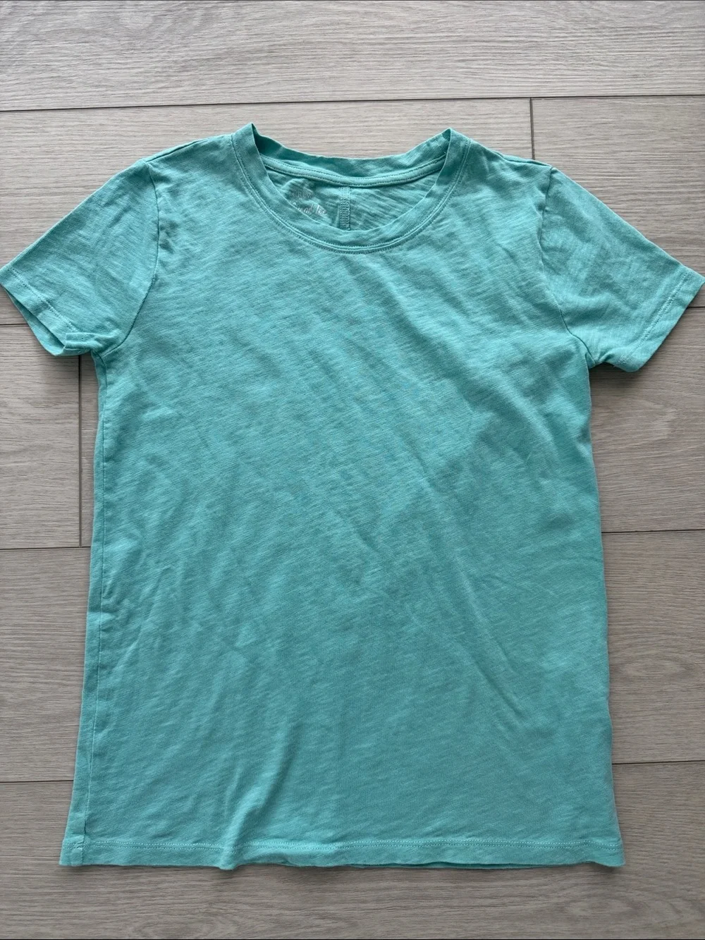 J. Crew Women’s Girlfriend Tee. Aqua Blue